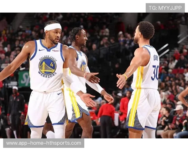 勇士队豪取十连胜，士气高涨，勇士队豪横图片