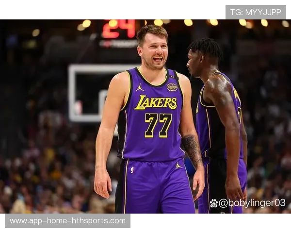 独行侠轻松战胜火箭，弗拉格与东契奇合力攻城拔寨